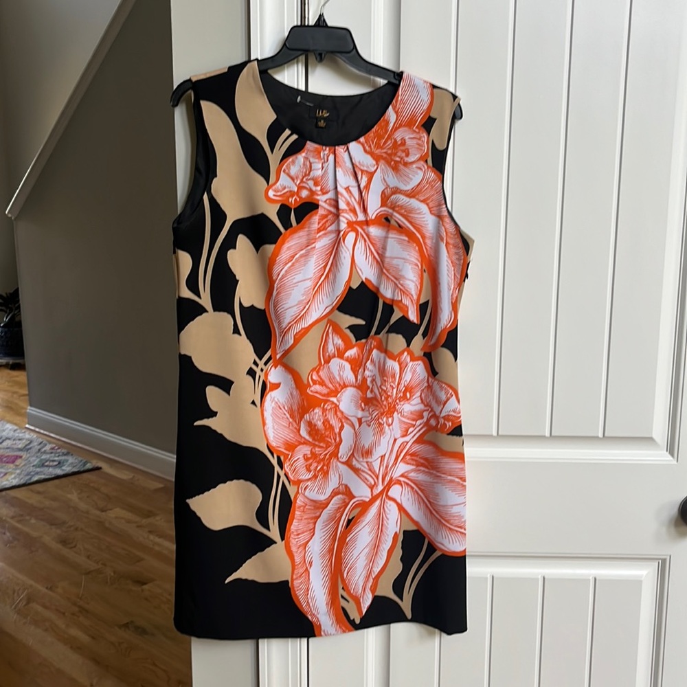 Short Sleeve Dress Size 16